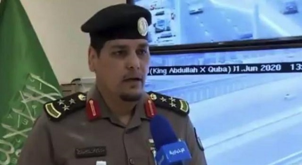 الأمن العام السعودي يكشف عن شرط أساسي للتنقل داخل المدن وخارجها خلال منع التجول من الثامنة مساءً وحتى السادسة صباحاً .. فيديو